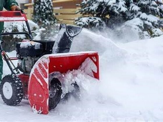 featured image - 4 Benefits of Using Snow Blowers This Winter