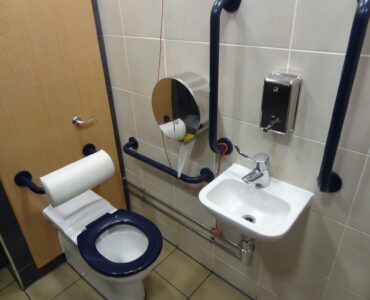 featured image - Top 5 Tips for Toilet Grab Bars Care & Maintenance