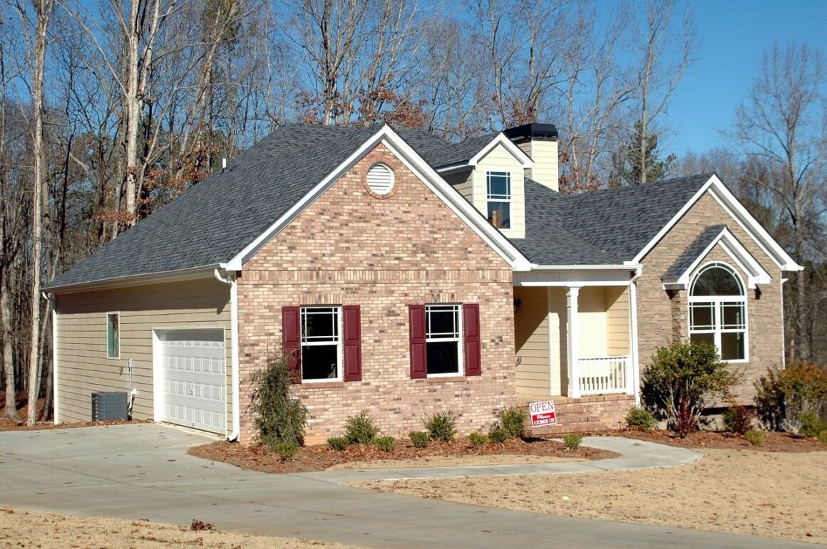 Featured image - Five Things Not to Do When Selling a Home