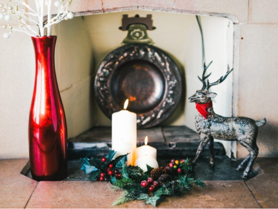 Featured image - The 4 Best Lacquer Vases to Buy