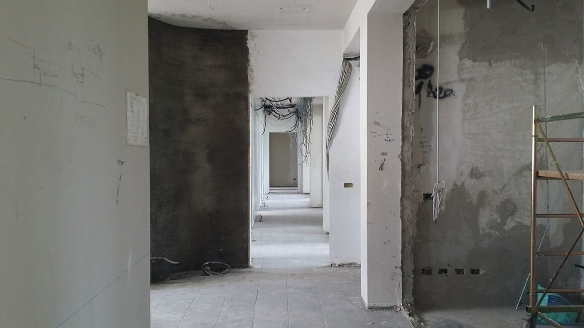 featured image - 4 Home Improvement Tips for Renovating an Old House