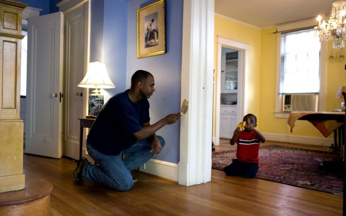 featured image - 8 Tips for Choosing the Right Paint Colour For Your Home