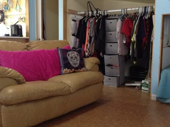 Featured image - 3 Brilliant Tricks to Declutter Your Home