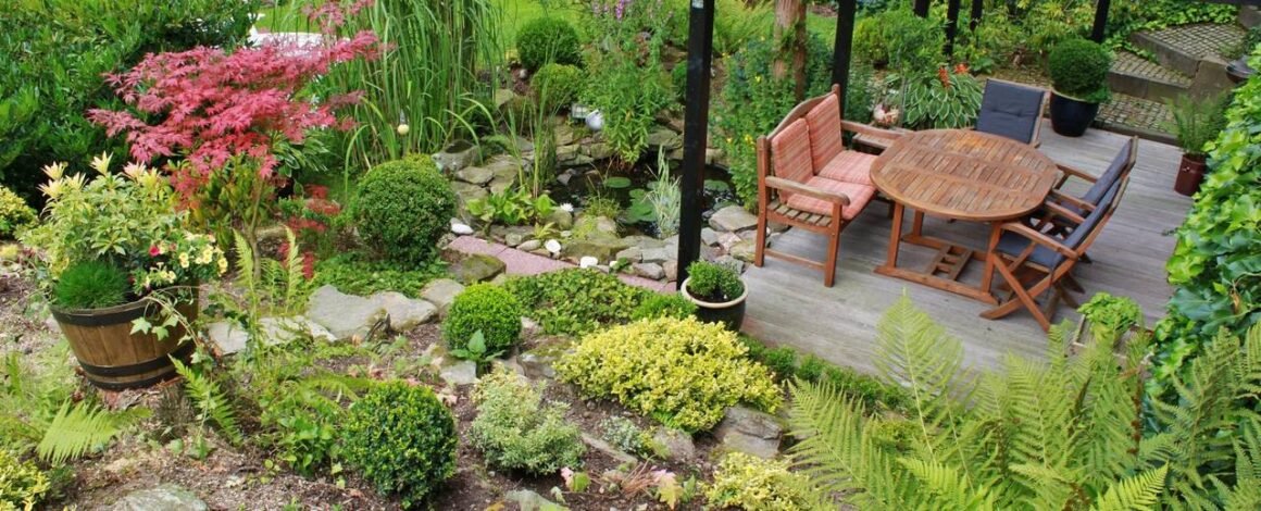 featured image - 4 Unique Garden Decor Styles for Your Backyard Renovation