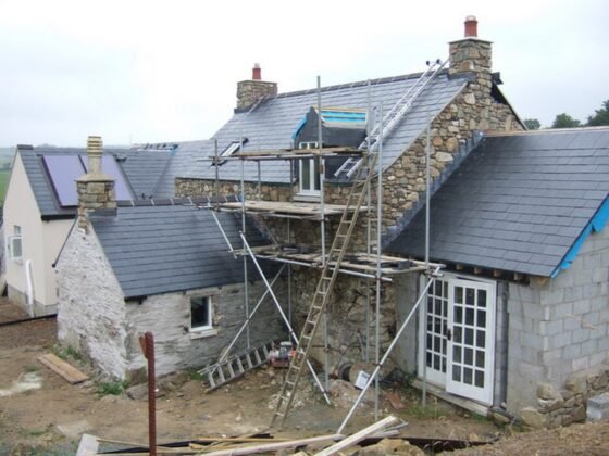 featured image - 5 Reasons to Hire a Professional for All Your Home Projects