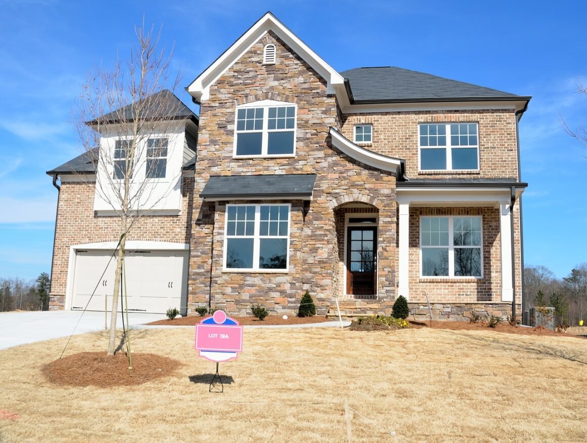 featured image - Selling A House Quickly - What Are the Options