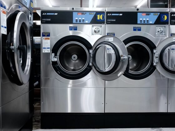 featured image - Top-Load vs. Front-Load Washer Which to Choose
