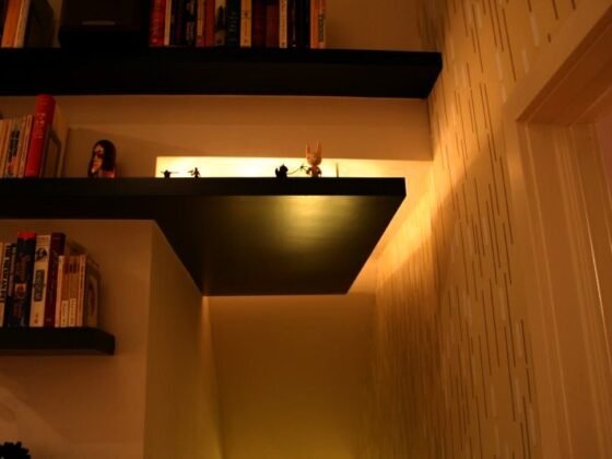 featured image - 7 Great Floating Shelf Ideas for Everyone