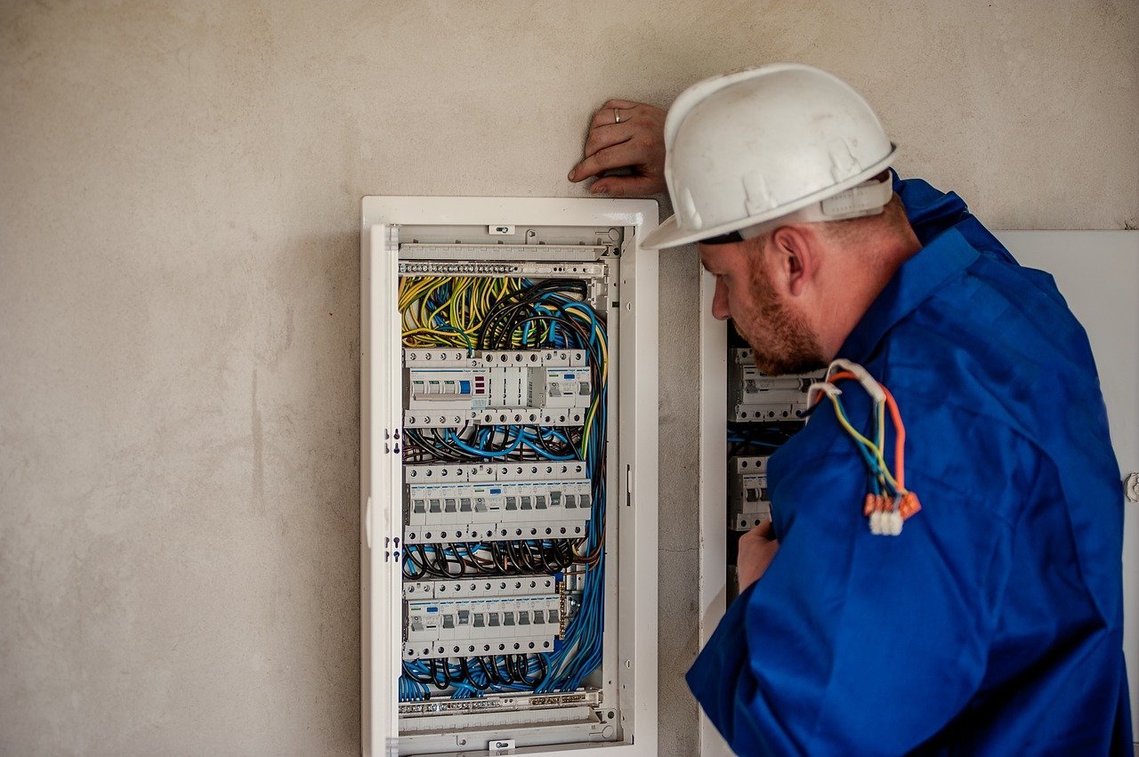 A Quick Guide to Book a Professional Electrician image - A Quick Guide to Book a Professional Electrician