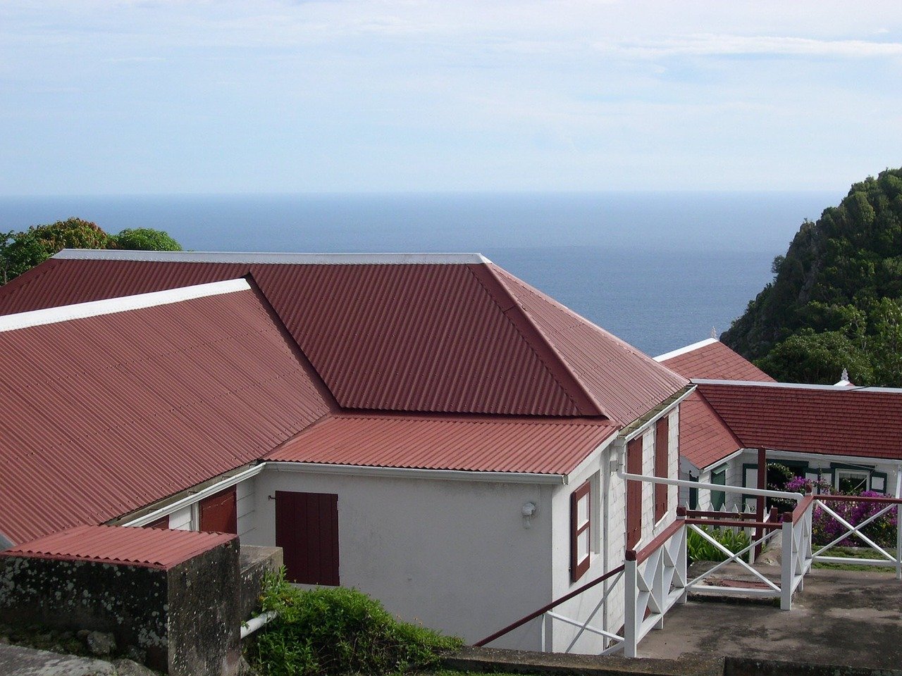 Commercial vs. Residential Roofing What’s the Difference image - Commercial vs. Residential Roofing What’s the Difference
