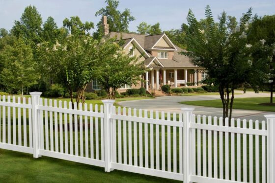 featured image - Landscape Design How to Incorporate Front Yard Fences