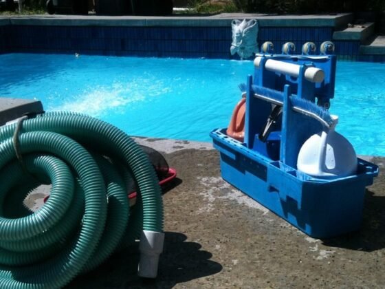 featured image - Robotic vs Suction vs Pressure Pool Cleaners Differences and Buyer’s Guide