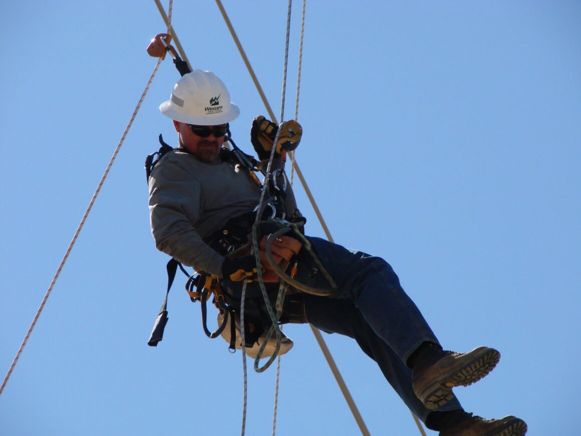 Featured image - What to Look for in a Technical Rope Access Service