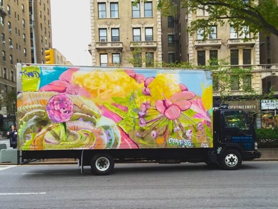 featured image - The 3 Most Important Considerations for Hiring Professional Movers