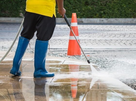 featured image - What Are the Advantages of Hiring A Post-Construction Cleaning Service?