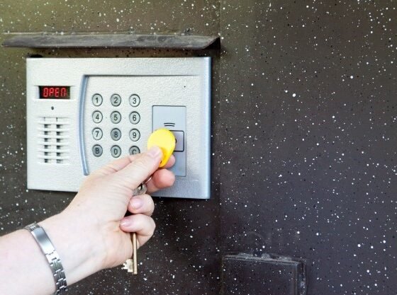 featured image - What Are the Advantages of Using the Secure Alarm Home Security System?