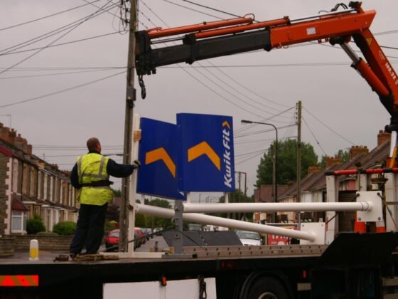 featured image - How to Prepare for A Truck Loader Crane Delivering Products to Your Home or Building Site