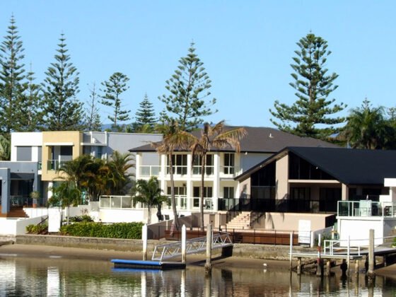 featured image - 8 Key Attributes That Valuers Look for When Valuing Property