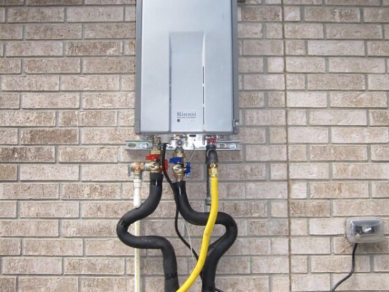 featured image - 8 Ways Your Gas Hot Water Heater Can Work More Efficiently