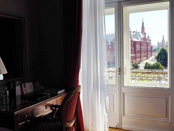 featured image - A Concise Guide to Buying the Perfect Window