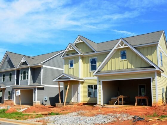 featured image - 6 Things You Must Know Before Kicking Off New Home Construction