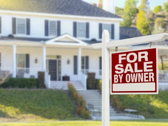 featured image - 8 Tips Tricks to Remember When Moving