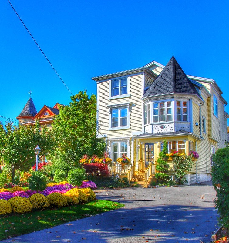 6 Ways to Improve the Curb Appeal of Your Property image - 6 Ways to Improve the Curb Appeal of Your Property