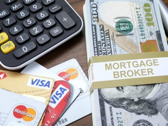 featured image - What Is a Broker A Pros & Cons Guide to Mortgage Brokers