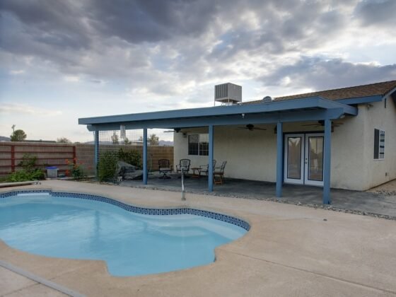 featured image - What Makes Fiberglass Swimming Pools Different?