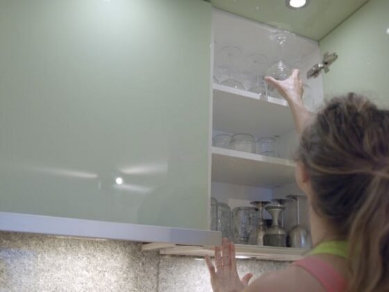 featured image - Applications of Plexiglass in Residential and Commercial Settings