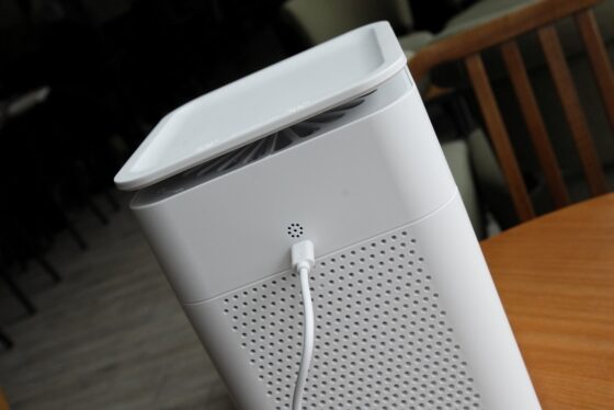 featured image - Air Purifiers 101: Why Does My Air Purifier Smell Like Plastic?