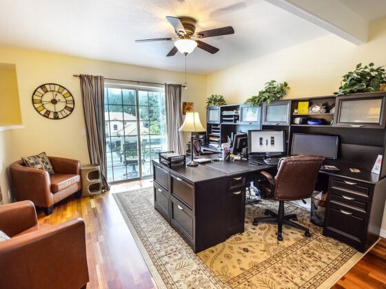 featured image - 5 Easy Ways to Update your Home Office