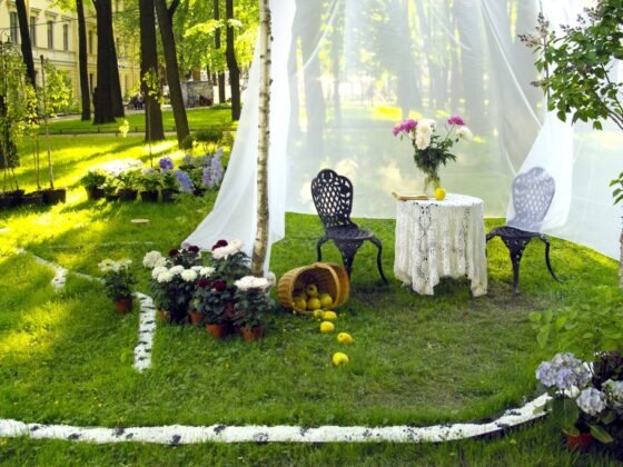 featured image - 5 Tips for Planning a Garden Wedding