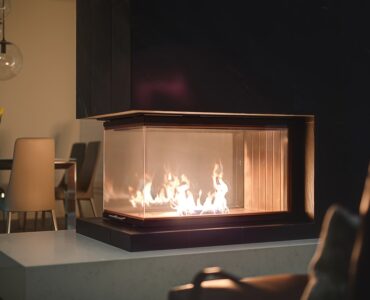featured image - 4 Reasons to Choose a Ventless Fireplace for Your Home