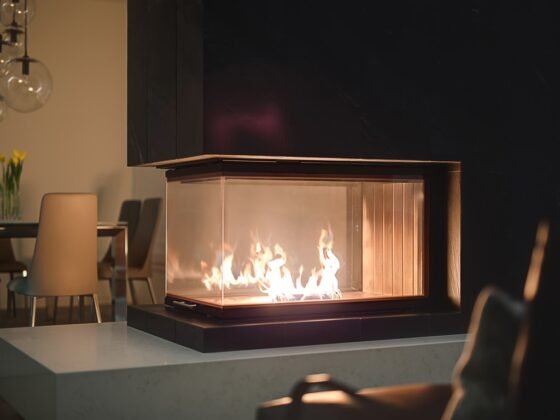featured image - 4 Reasons to Choose a Ventless Fireplace for Your Home
