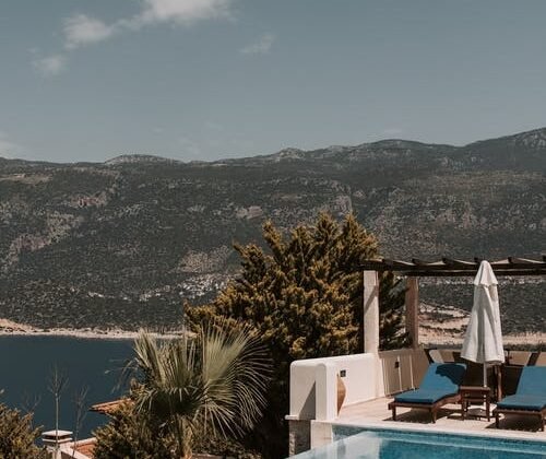 featured image - Don’t Make the Mistake of Owning a Beautiful Pool Without a Top-Quality Cover