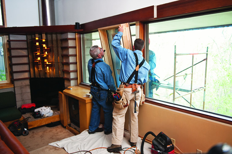 featured image - How to Handle a Replacement Window Installation Job Gone Bad