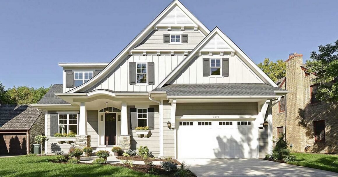 featured image - Questions to Ask Before Hiring Custom Home Builders in Sydney