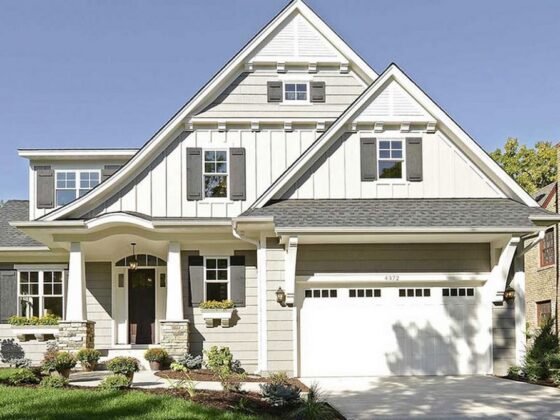 featured image - Questions to Ask Before Hiring Custom Home Builders in Sydney