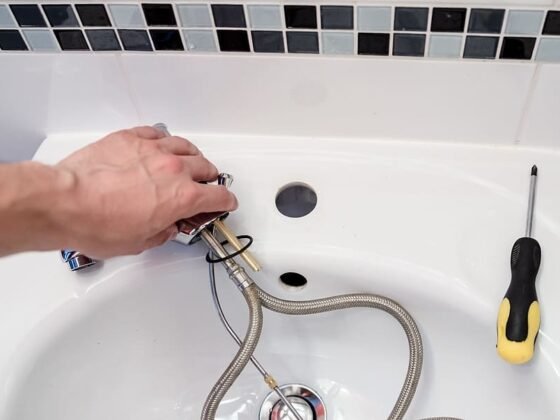 featured image - 4 Types of Common Faucet Problems and When to Call a Plumber