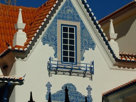 featured image - Pros and Cons of Buying a House in Portugal