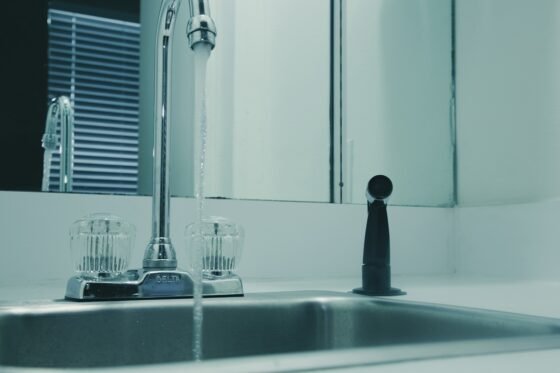featured image - 4 Common Causes of a Sewer Gas Leak