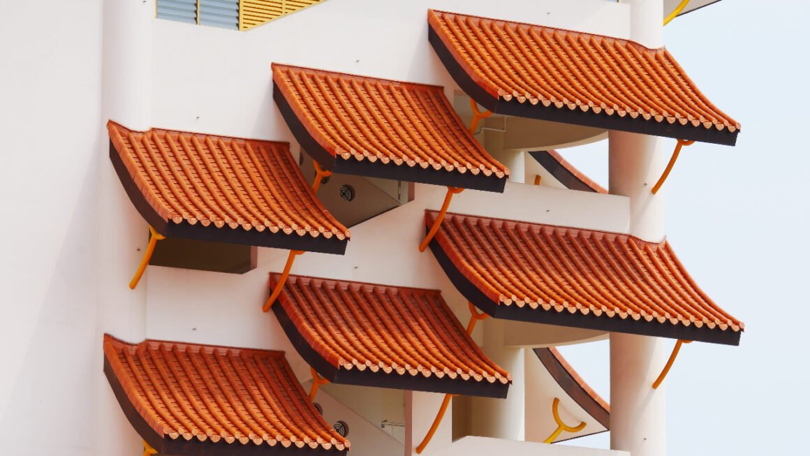 featured image - 7 Considerations When Choosing the Right Awning for Your Home