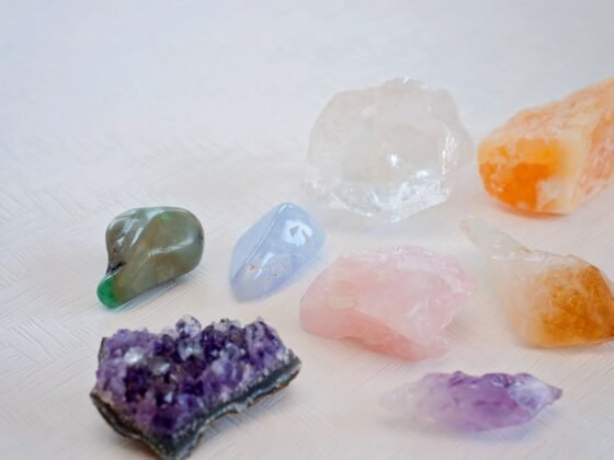 featured image - 11 Crystals That Can Attract Positive Energy for Your Home