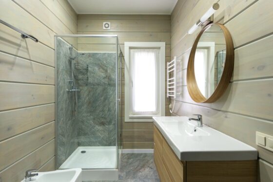 featured image - How You Can Make a Small Bathroom Look Bigger