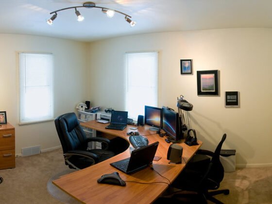 featured image - Three Common Commercial Painting Jobs for Your Office