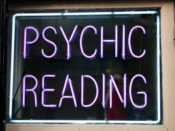 featured image - How Can a Psychic Reading Affect Your Life?