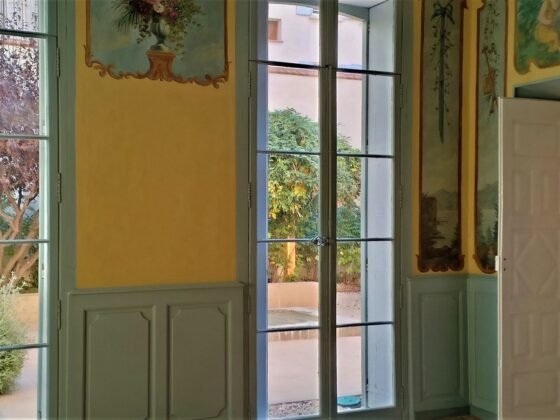 featured image - Top 3 Benefits of Home Window Tint Film