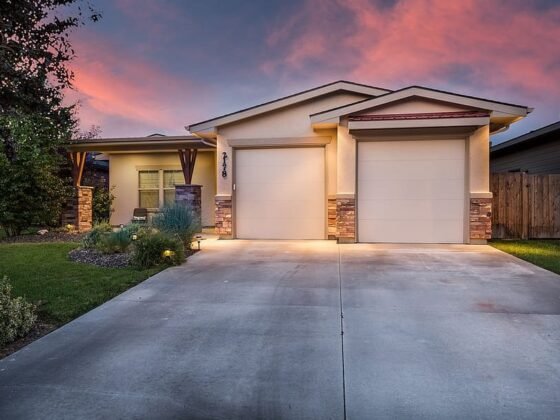 featured image - How Much You Can Expect to Pay for Professional Same Day Garage Door Repair Services