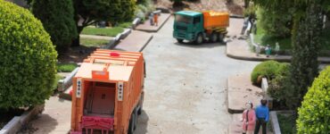 featured image - 3 Reasons Why It Is Better to Hire Junk Removal Services
